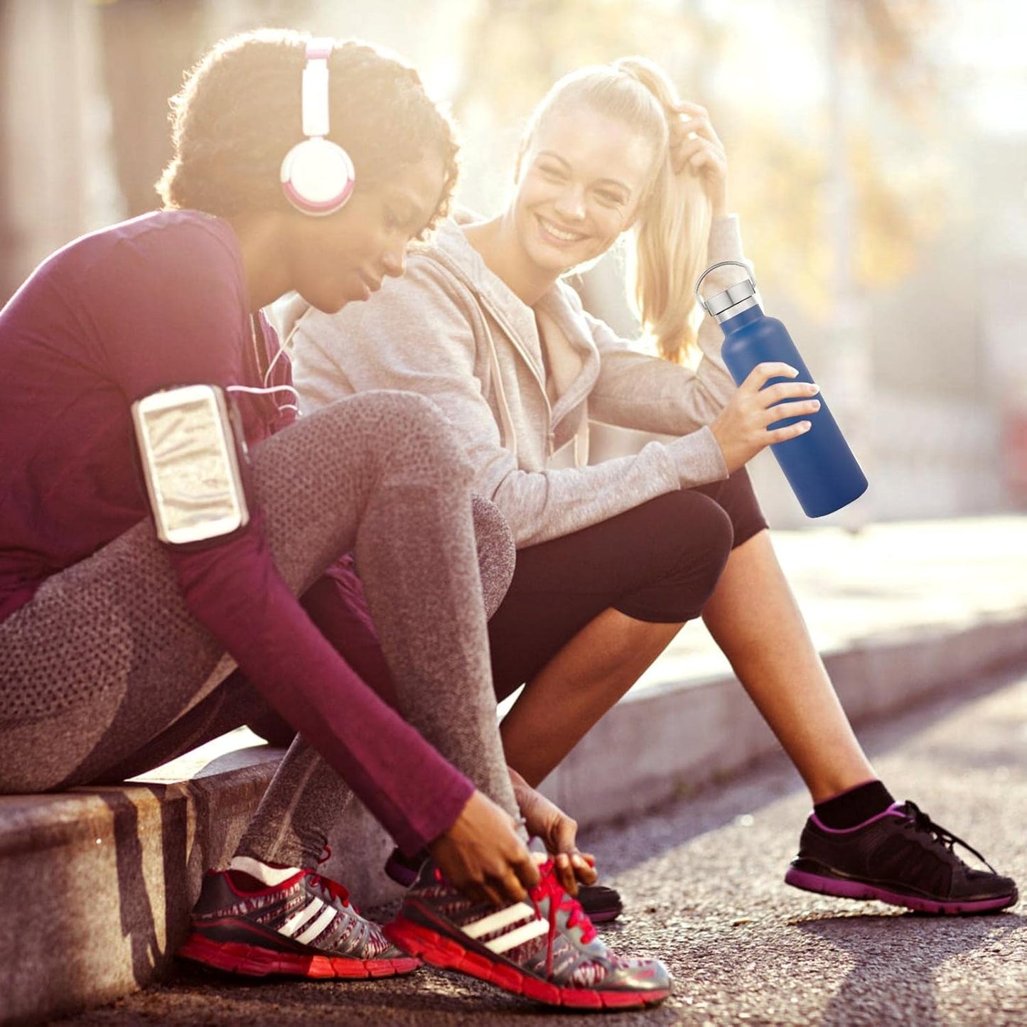 Neihepal 20 oz Insulated Water Bottles Bulk 8 Pack,Stainless Steel Double Wall Sport Bottle with Lid of Handle,Metal Reusable Flask with Cup Cap for School,Hikers,Gift (Navy,Set of 8)