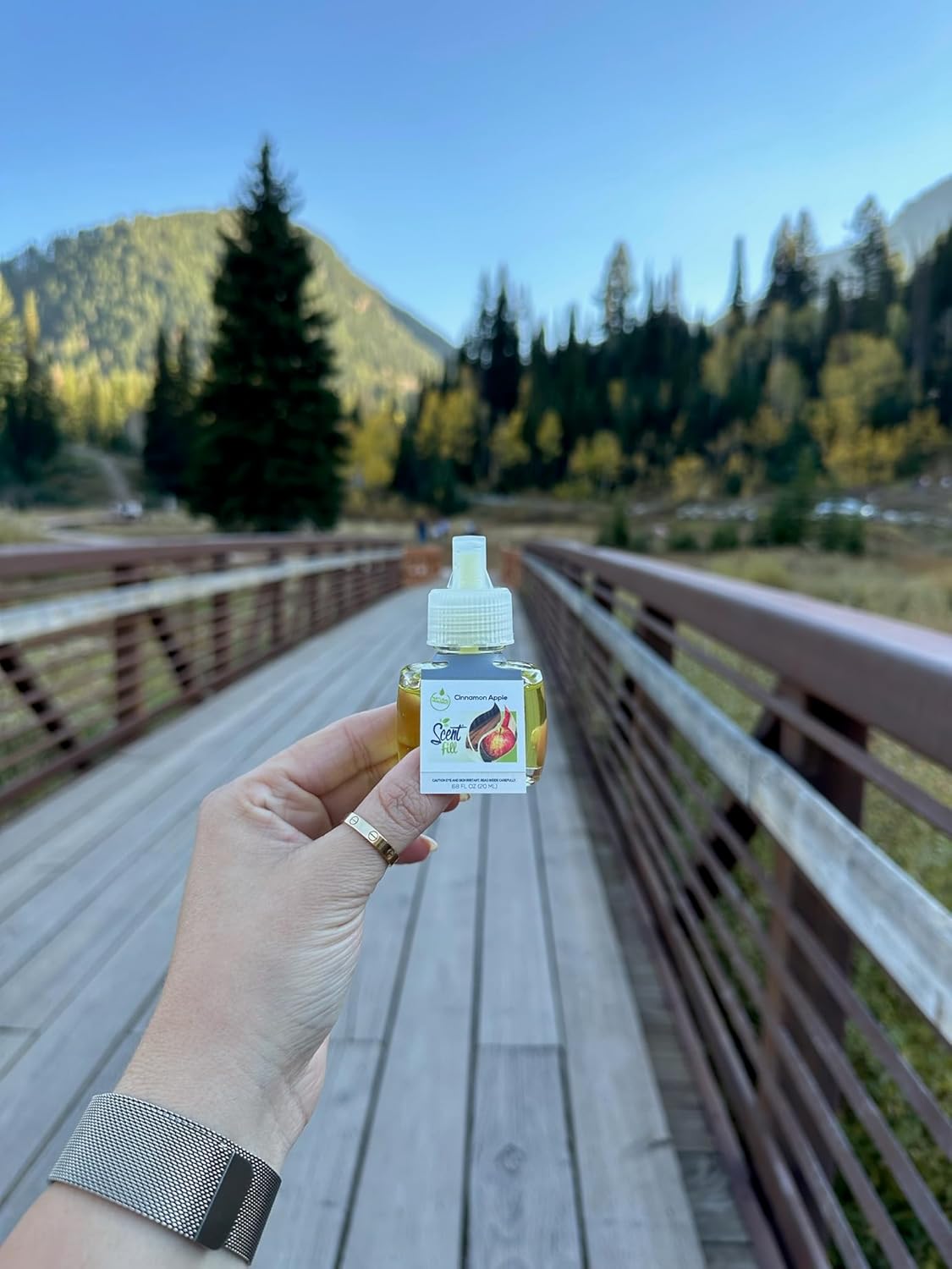 Scent Fill Cinnamon Apple Plug in Air Freshener, 4 Scented Oil Refills