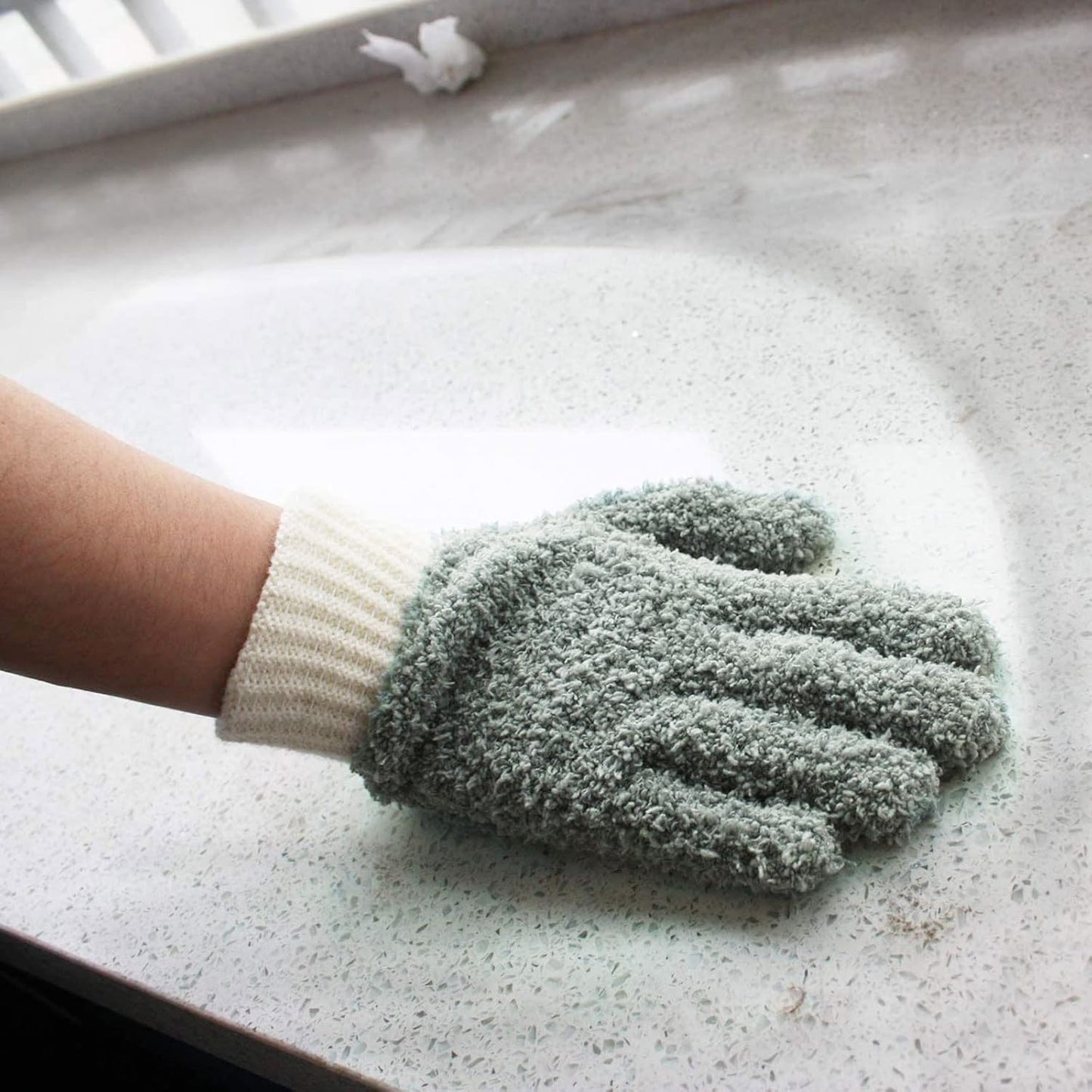 MIG4U Microfiber Gloves - Dusting Gloves for House Cleaning - Washable Blind Cleaner Duster Tool (Gray,S/M)